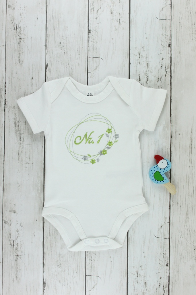 Babybody "Nr." kurzarm